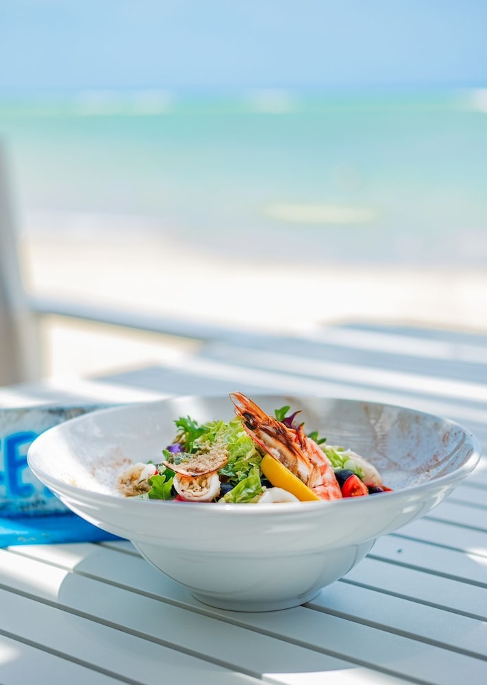 Playa Palmera Beach Front Apartments