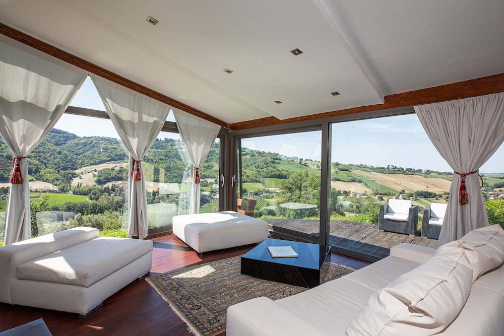 3998 Villa Dell`arte by Barbarhouse view 2