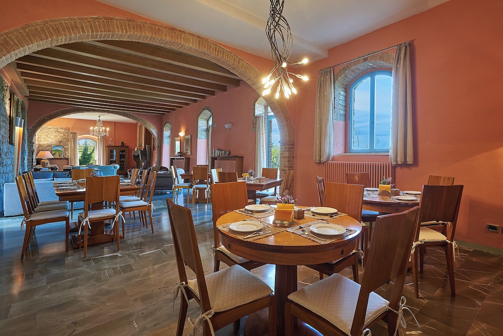 La Gazzara Castell'In Villa