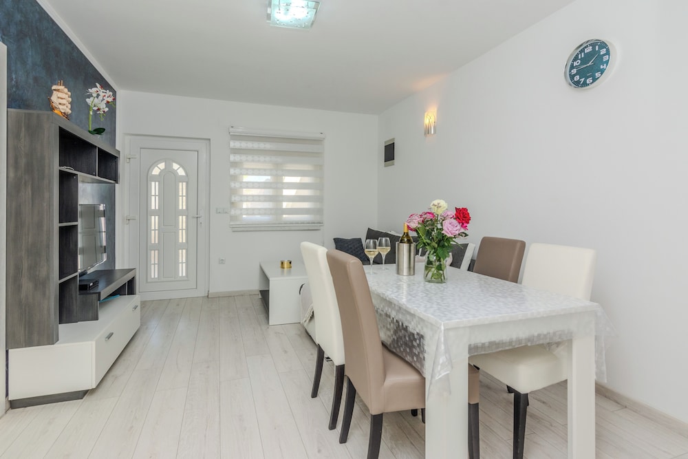 Apartments Mavracic