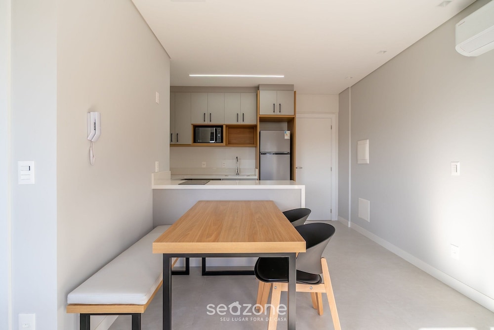 Apartments Just a few Minutes From Ufsc, Condo With Laundry Facilities