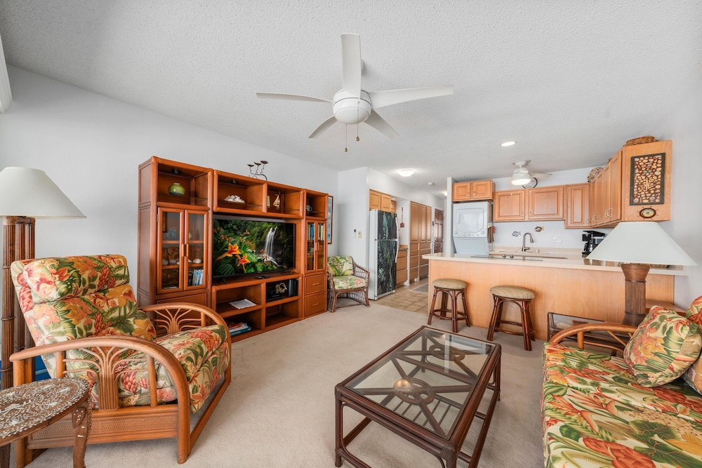 Big Island Kona Isle E32 1 Bedroom Condo