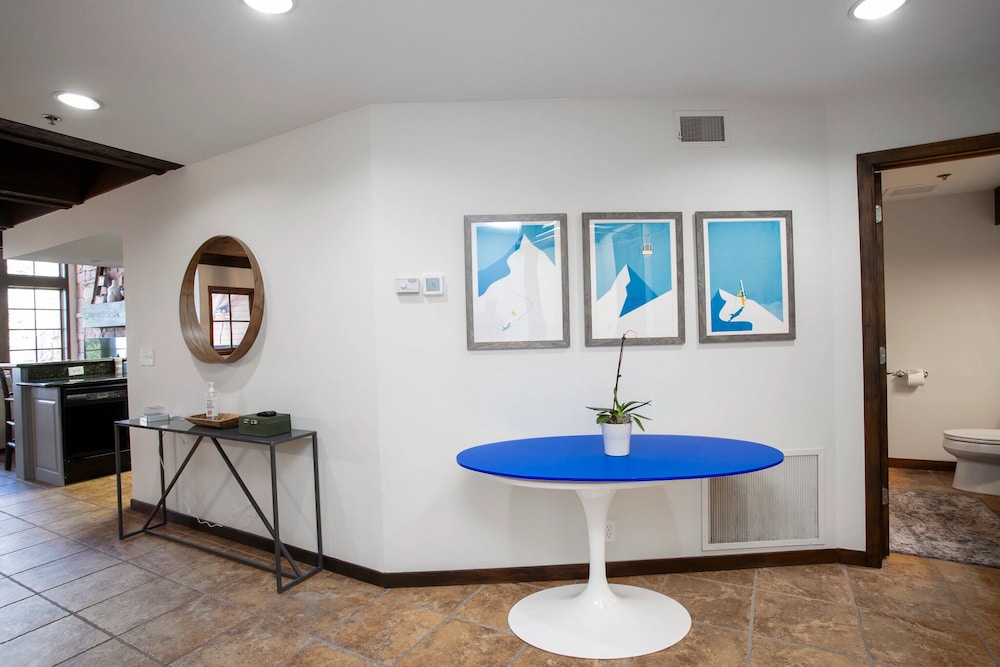 Stag Lodge at Deer Valley Resort - Three Bedroom Residence with Spa #9 3 Condo