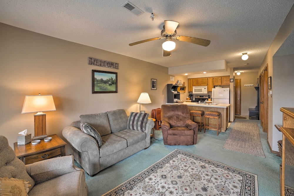 Branson Vacations - Condo w/ Pool Access - 2 Mi to Silver Dollar City! - Property Image 1