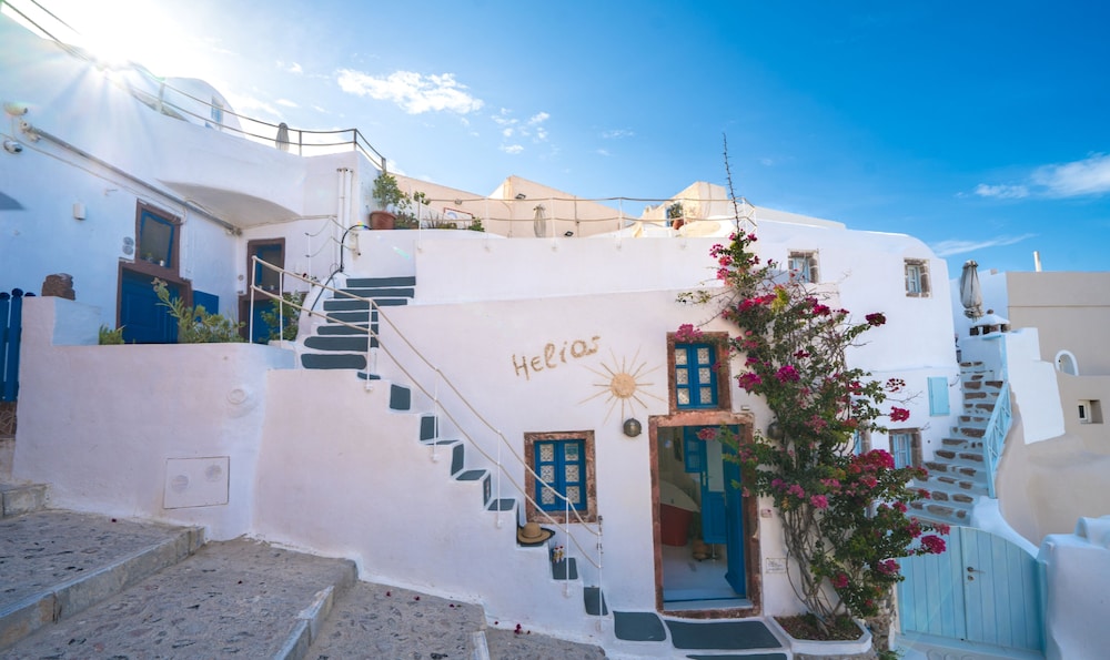 Santorini Paradise