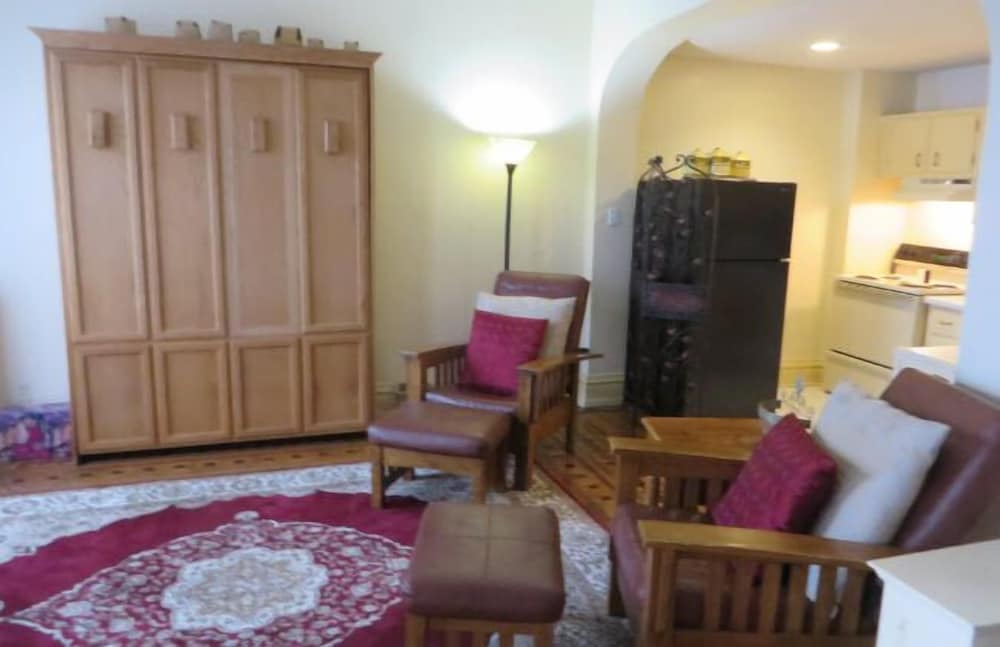 LaSalle Guest House view 3