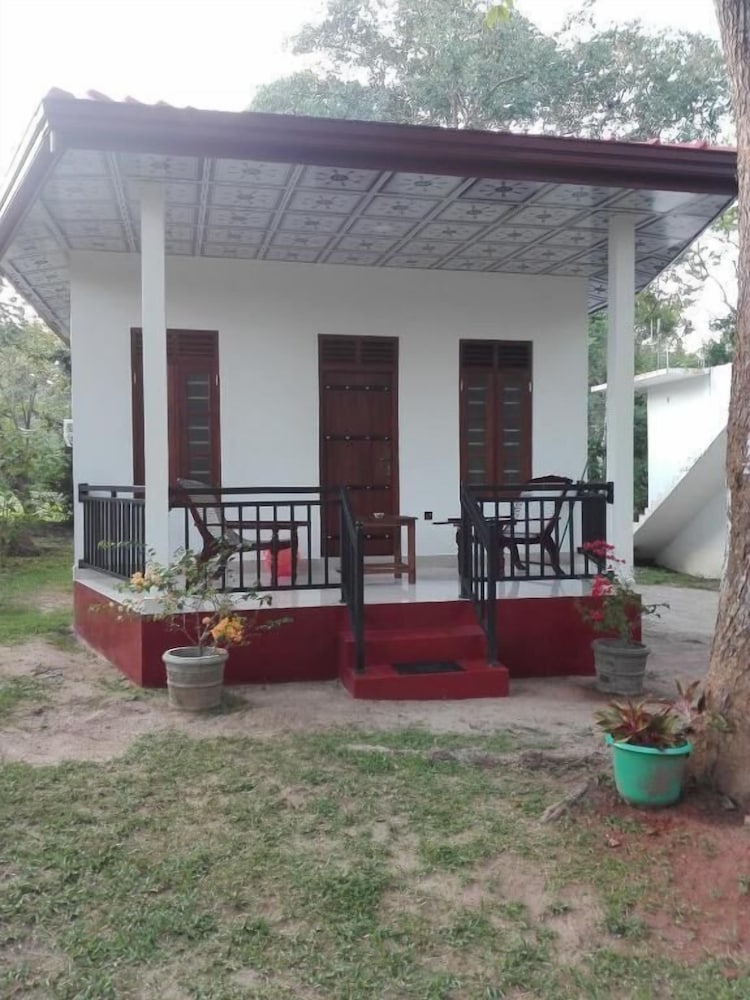 Calm Garden Cabanas