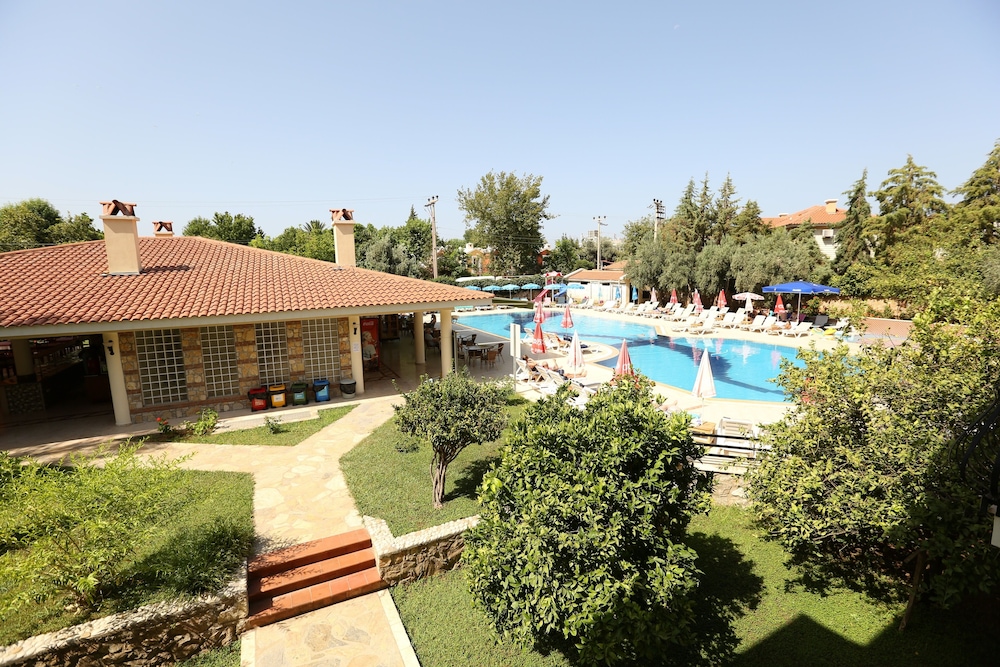 Mavruka Hotel - Image 12