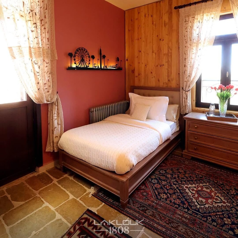 Laklouk 1808 lodge by Hansa