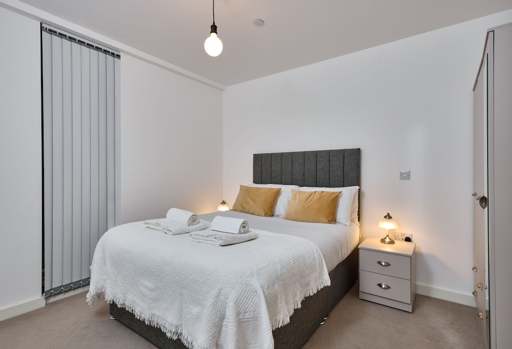 Chic Two-bedroom Haven
