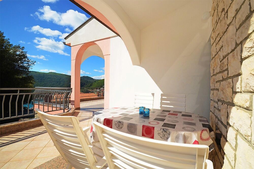 House Adrijana