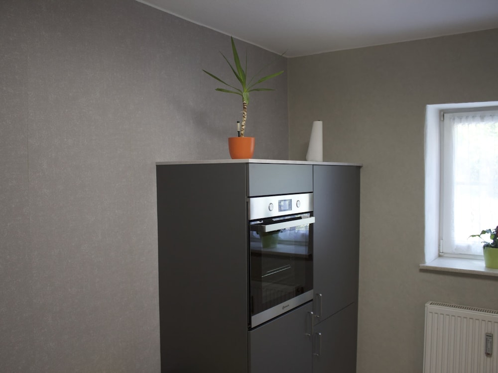 Cosy Apartment in Weissig With Garden