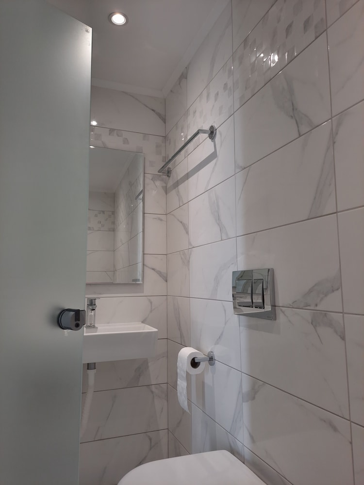 Alma Elegant rooms view 2