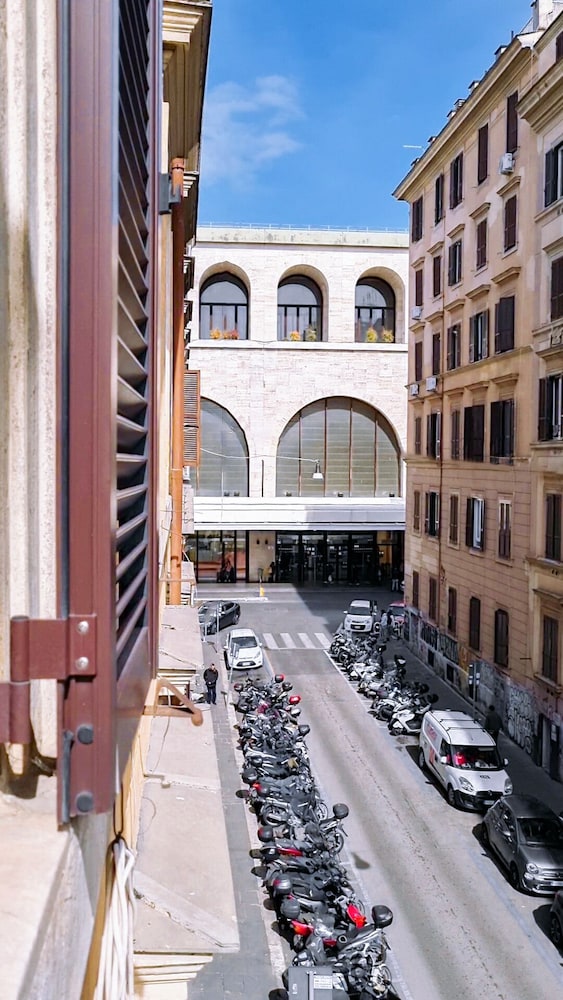 B&B Rome's Angel