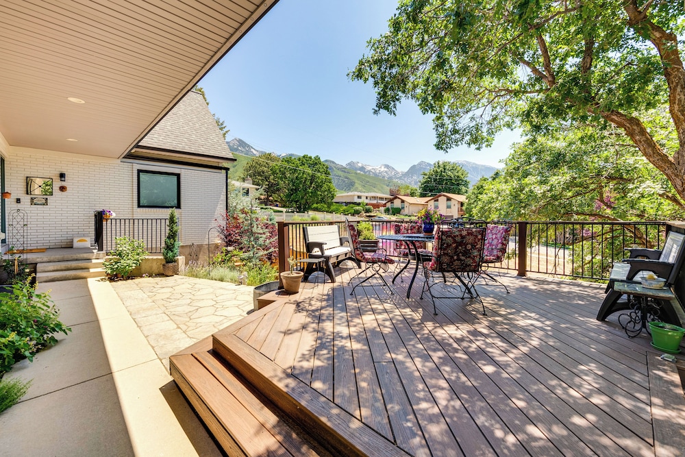 11 Mi to Snowbird Resort: Mtn-view Apt w/ Hot Tub