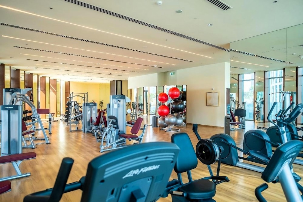 Trendy 2BR Downtown Apt Steps From Burj Khalifa