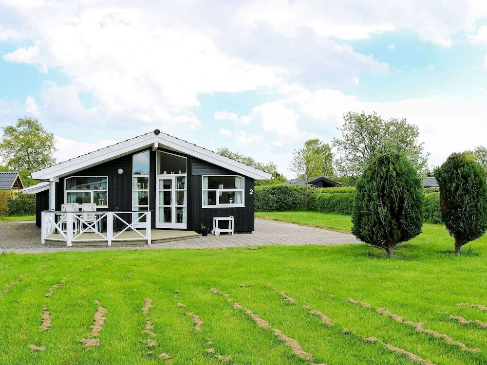 6 Person Holiday Home in Hadsund-by Traum