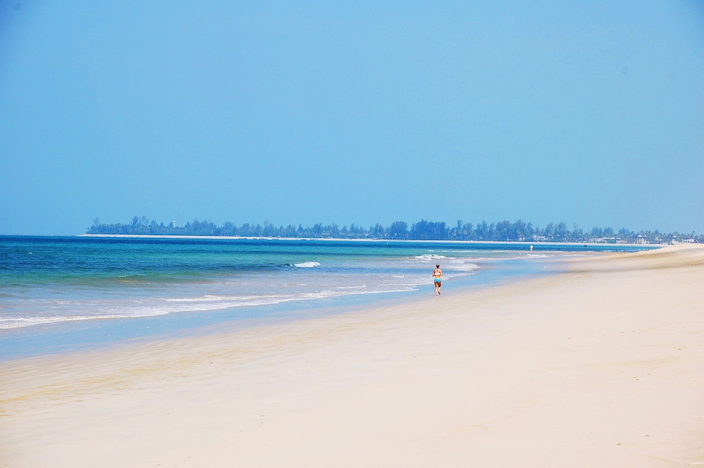 Khaolak Orchid Beach Resort view 2