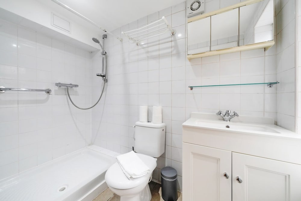 The Earl s Court Wonder - Adorable 1bdr Flat With Terrace