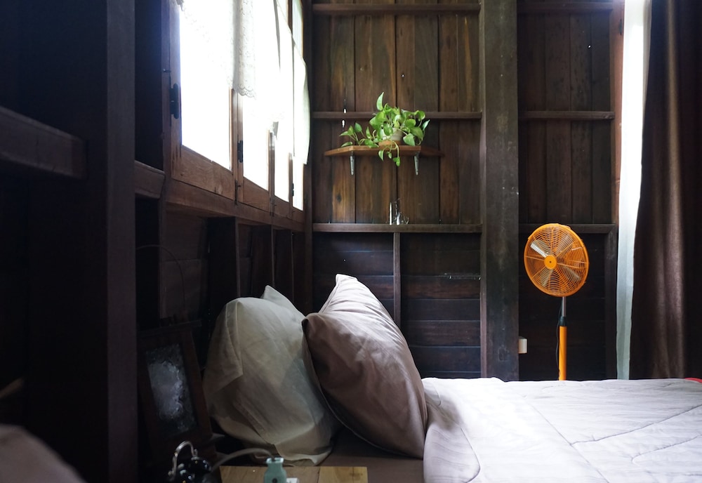 Kaampuju Cafe and Rooms