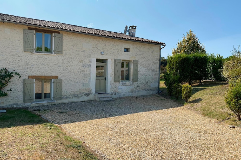 Villa in France With Private Pool and Garden