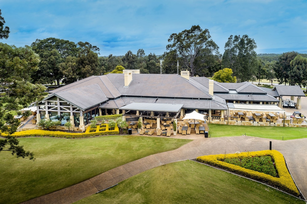 Hotel Grand Mercure The Vintage Accor Vacation Club Apartments - Image 1