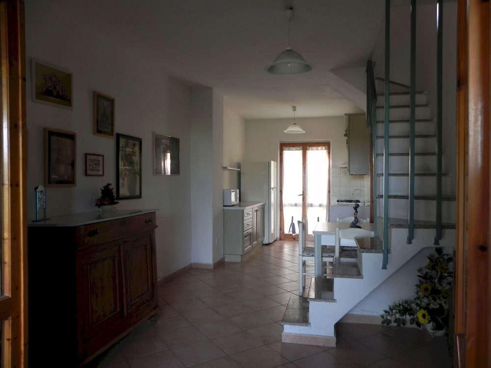 Villa 800 mt Spiaggia San Teodoro Amb01 view 5