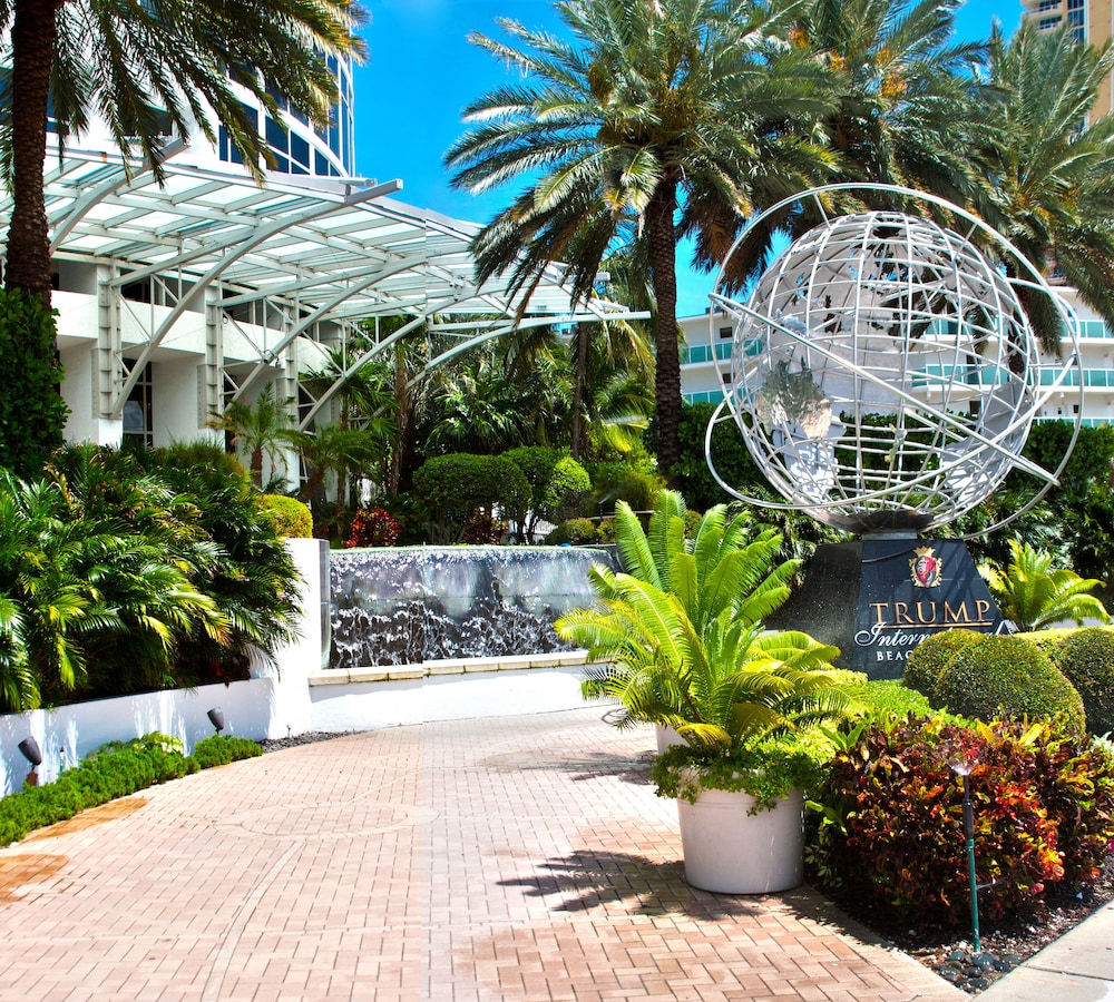 Hotel Private Ocean Condos at Trump Sunny Isles - Image 1