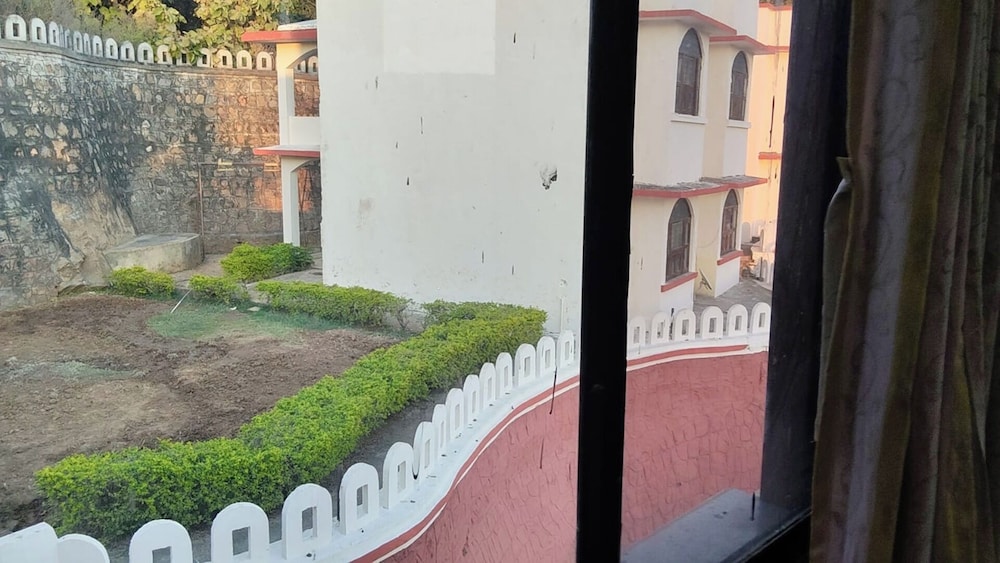 Mangal Murti Hotels Pvt. Ltd.