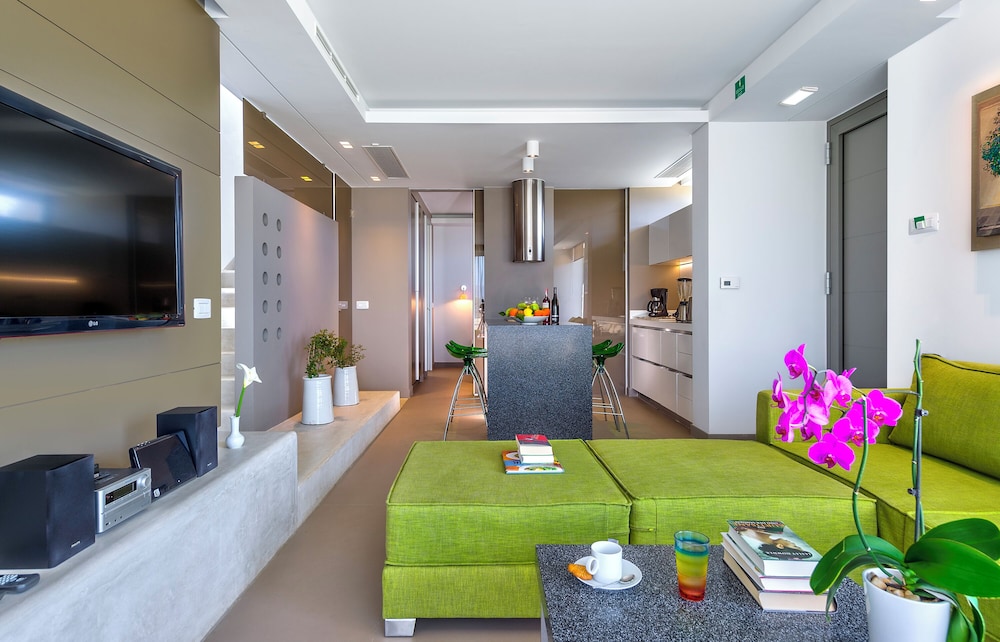 Youphoria Villas
