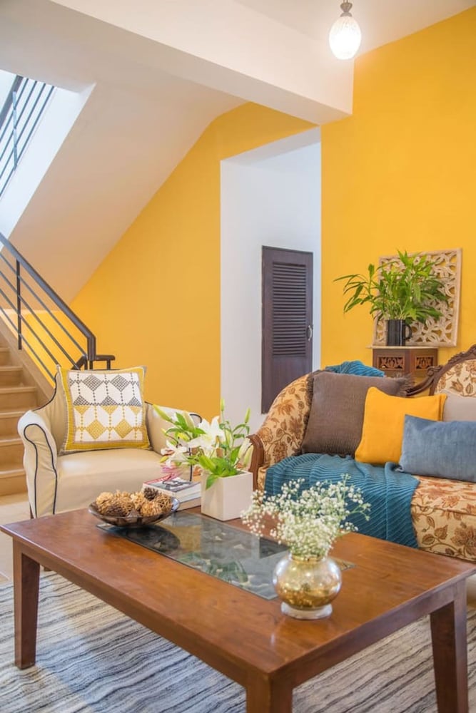 Frangipani by Hireavilla - 4BR w Pool Field View