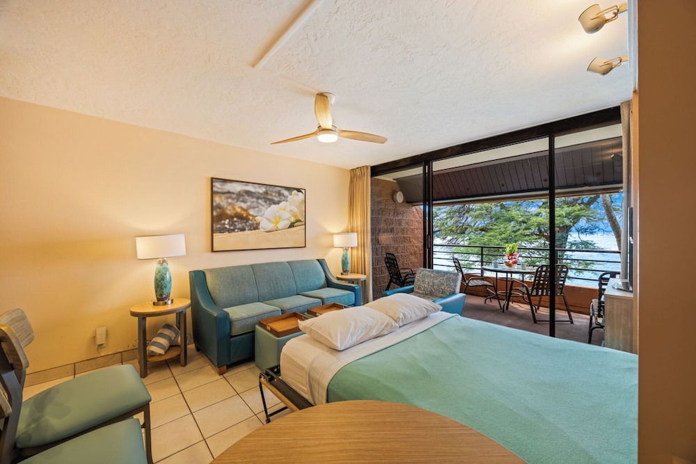 Kuleana Club - 715