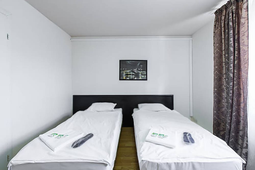 Dance Hotel