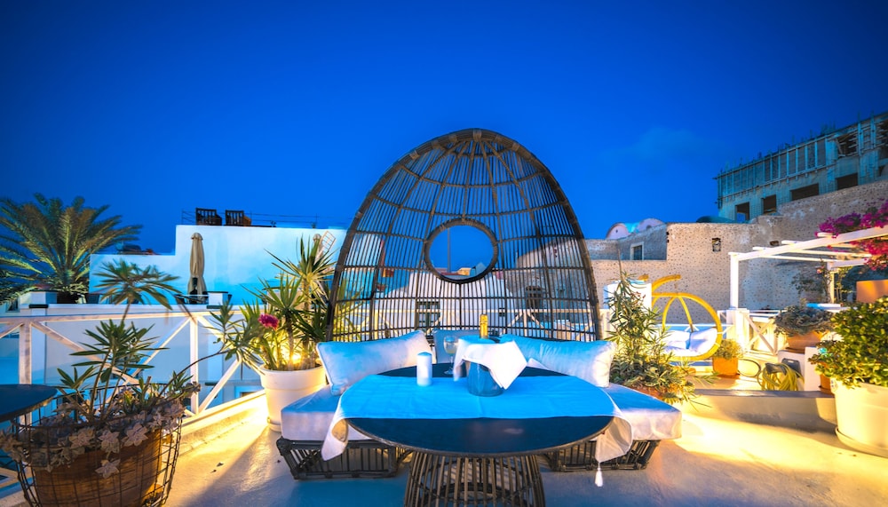 Santorini Paradise