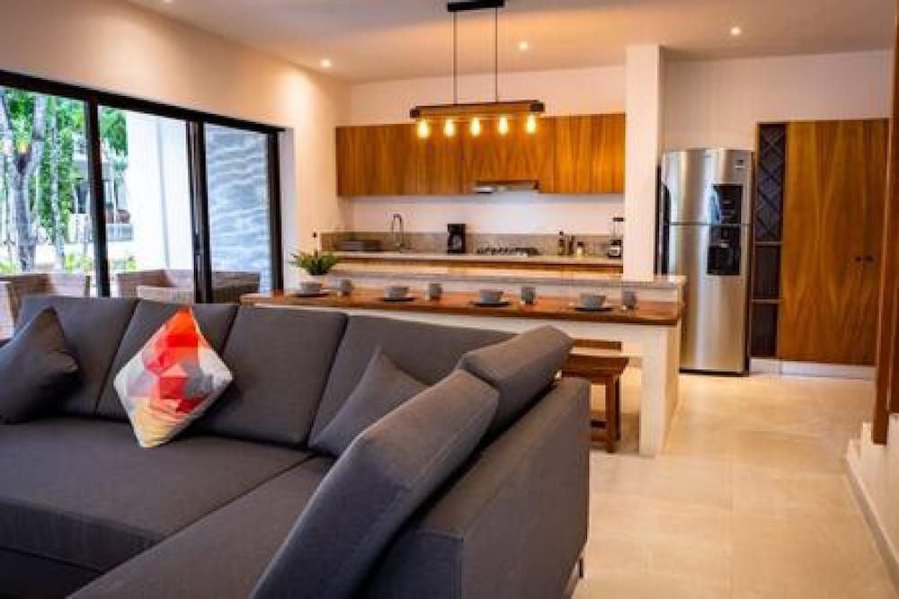 Villa Mayapan Resort Pool AC Fast Internet