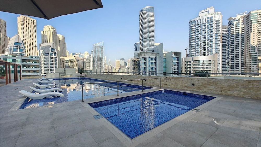 Lovely and Spacious 1BR in DEC Tower Near Marina Walk
