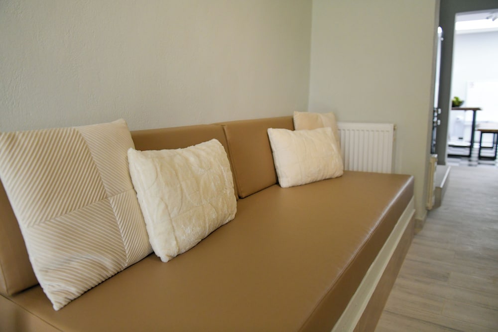 Vayas Residences Legacy