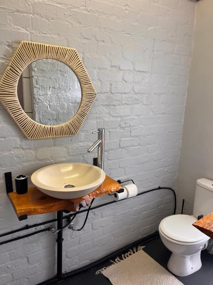 A Stunning Studio Zen