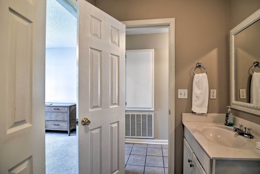 Oxford Vacations - Charming Oxford Home  1 Mi to Ole Miss Campus - Property Image 10