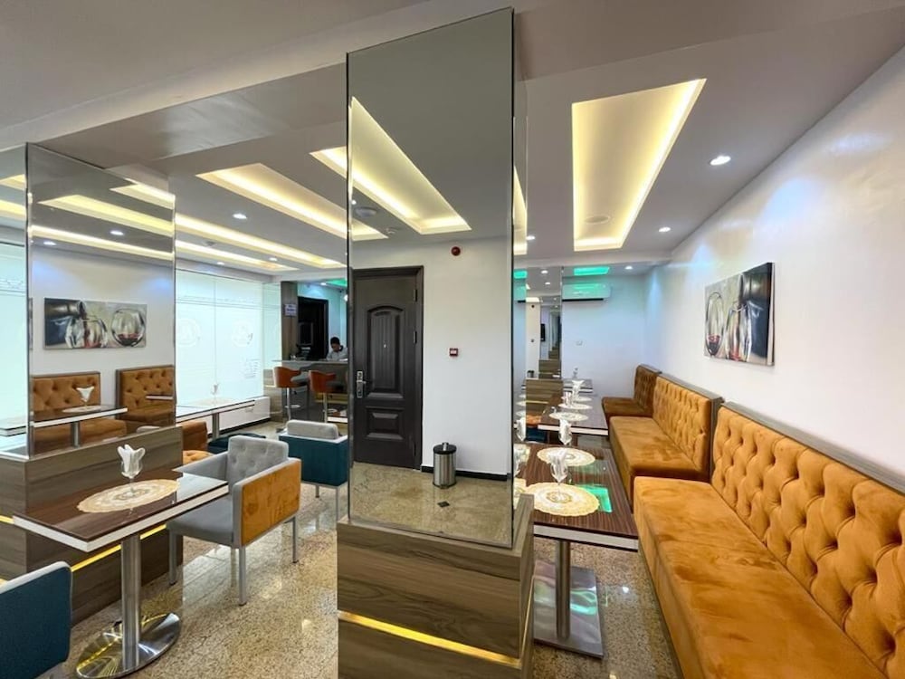 Lagos Vacations - God's Touch Apartment - Property Image 3