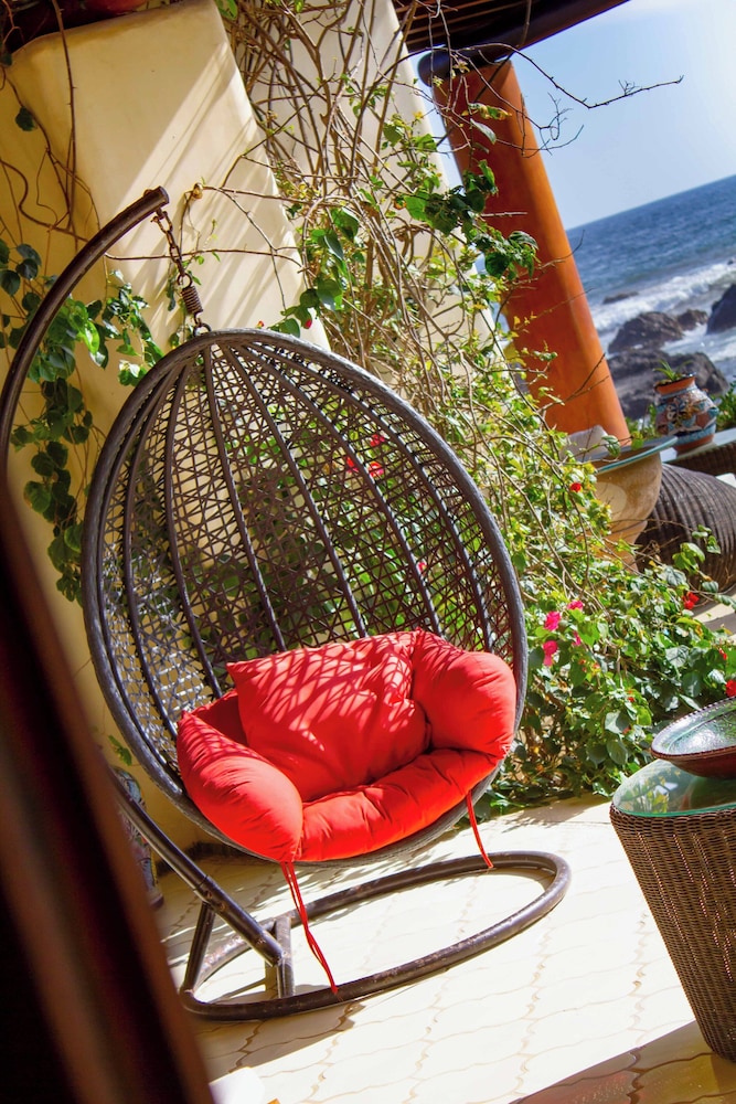 Casa Irekua Luxury beachfront retreat