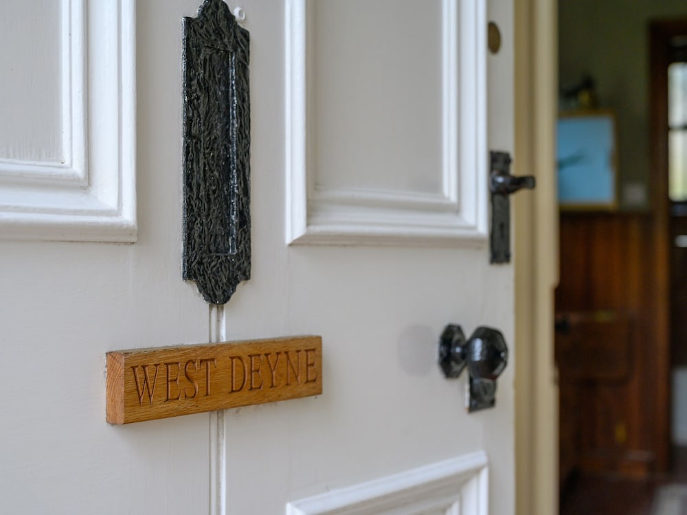 West Deyne