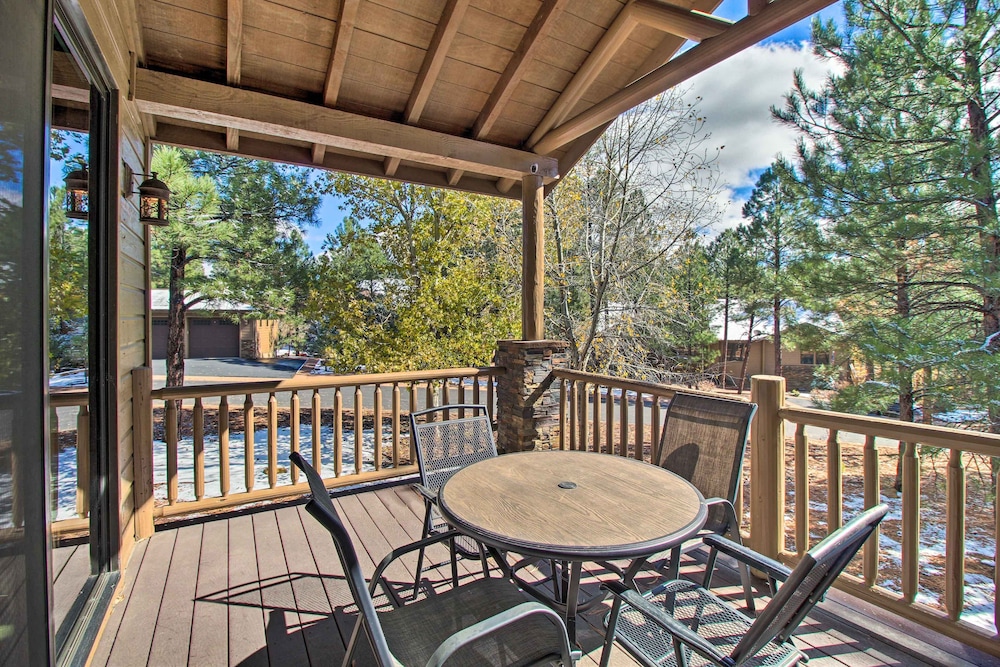 Covered Deck: Cozy Show Low Villa in Torreon! view 5