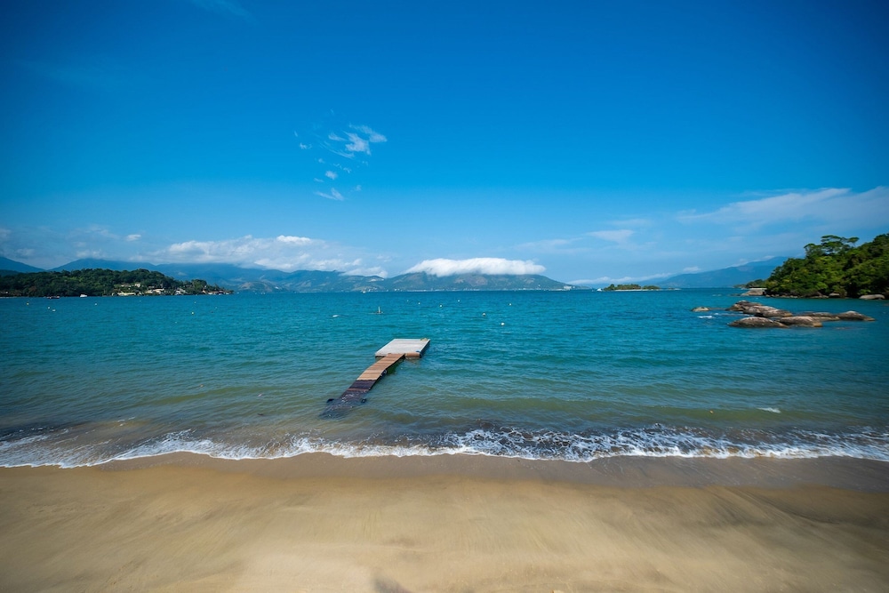 Angra - Mombaça | Mansão Espetacular Beira-Mar, 7 Suites - por Casapē Rio