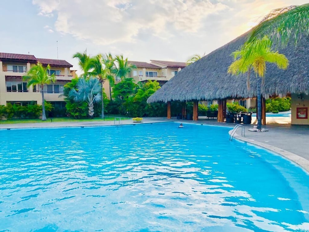 El Tigre Isla Palmares