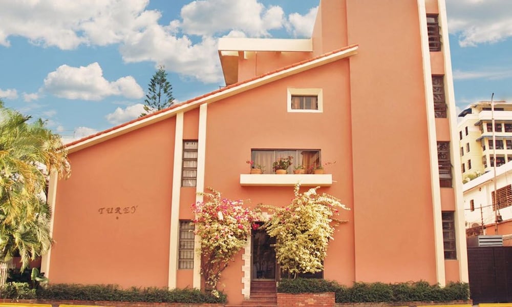 Aparta Hotel Turey