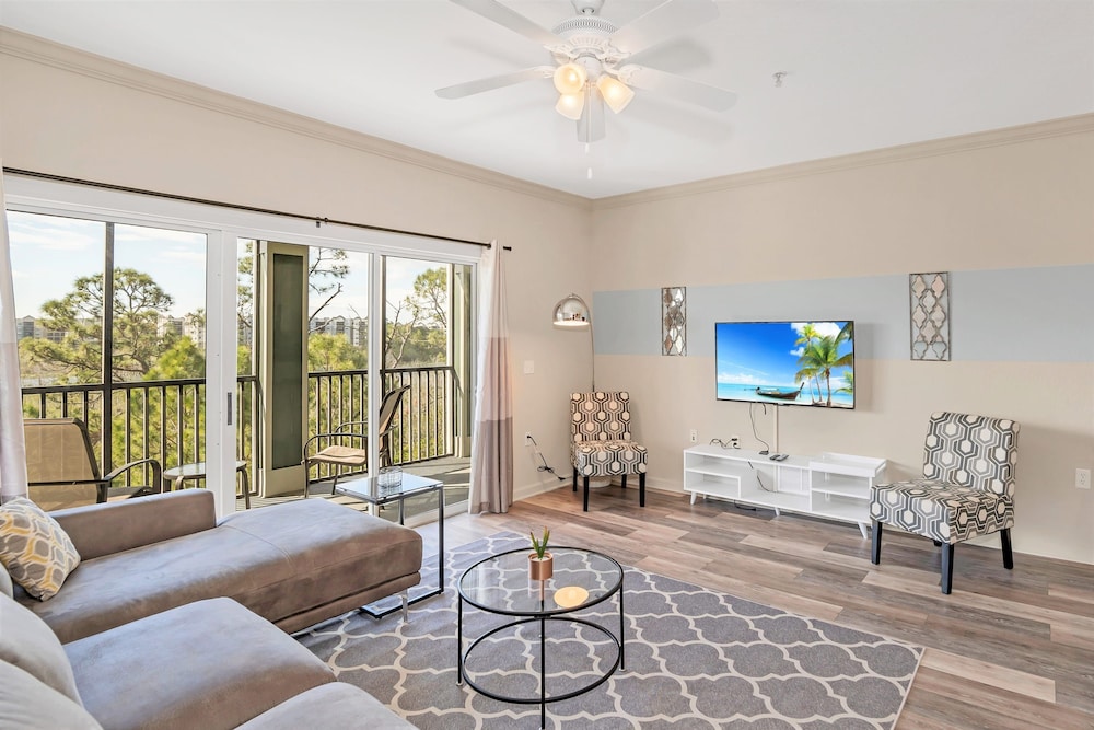 3BR Condo - Hot Tub Games Pool - Near Disney