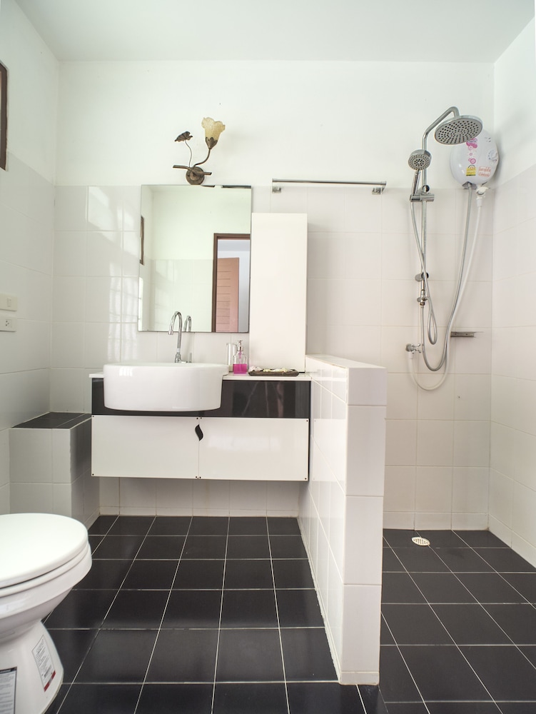Baan Mai Beachfront Phuket Lone Island