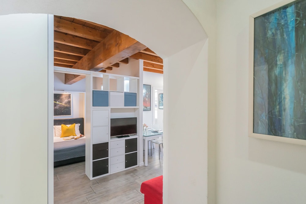 Domus in Como by Rent all Como