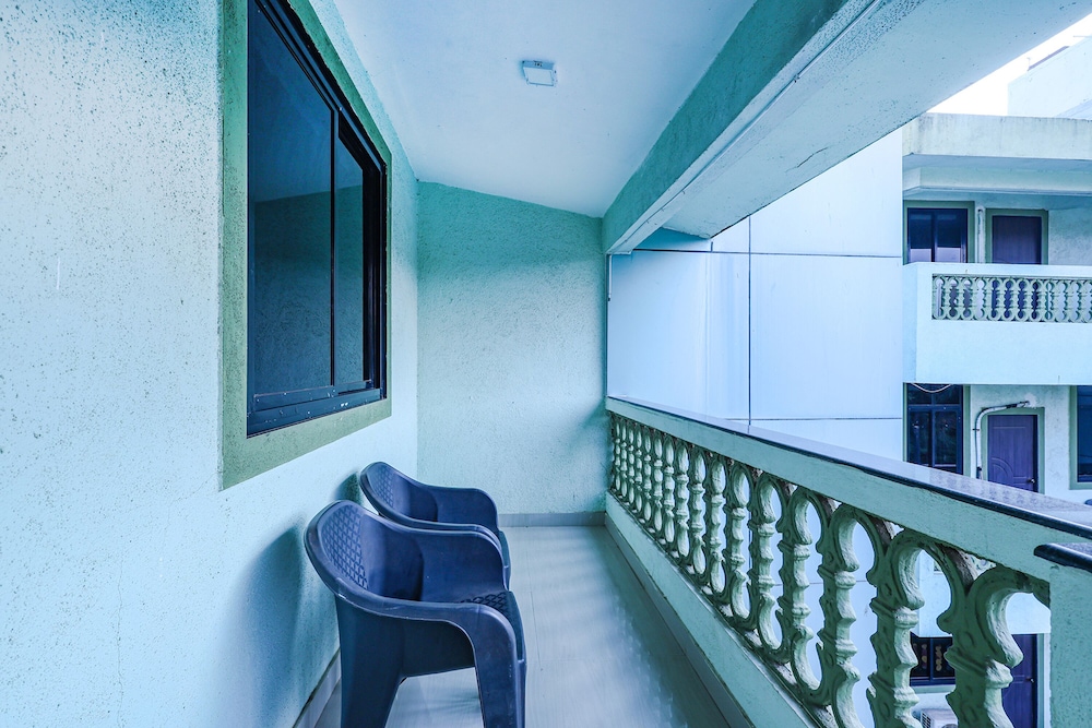 Fabhotel Shalom Indus Residency